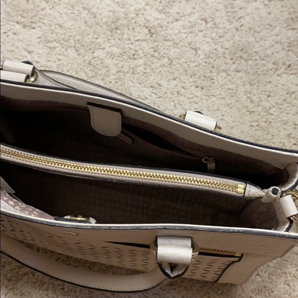 Kate Spade - Picture 2 of 7